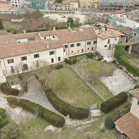 Palazzo Palitti Panzió Roio Kültér fotó